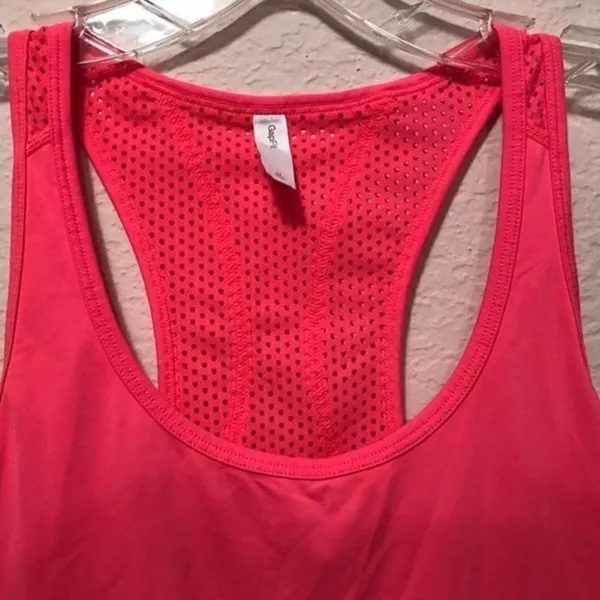 Gap *30off3* NWOT. Hot pink GapFit sport top​‎ - Image 4