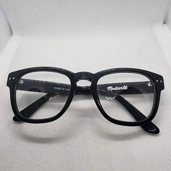Madewell Black Glasses - Stylish and Sleek Eyewear - Image 2