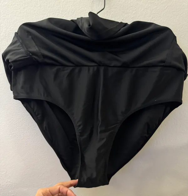 Woman's Black Bathing Suit Skort Large - Image 2