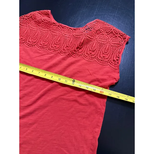 LOFT Ann Taylor Vintage Soft Coral Orange Crochet Lace Yoke Sleeveless Top S - Image 2