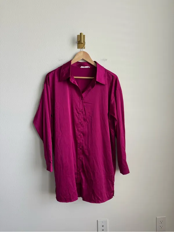 12th Tribe Fuchsia Satin Oversized Longline Button Down Shirt Blouse Small - Image 5