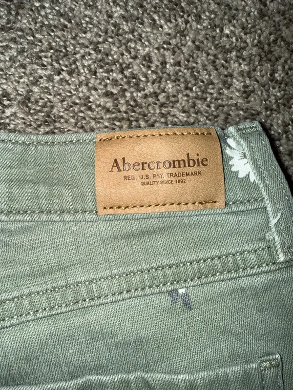 Abercrombie Kids High Rise Wide Leg Daisy Embroidered Green Jeans - Image 4