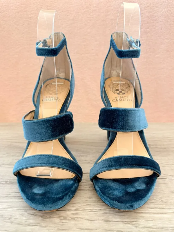 Vince Camuto Robeka Blue Velvet Fabric Strappy Buckle 4" Chunky Heel Sandal 5.5 - Image 2