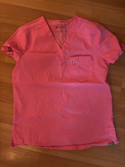 Rose Pink TENCEL™ Sal‎ ‎ Essential Scrub Top - Image 4