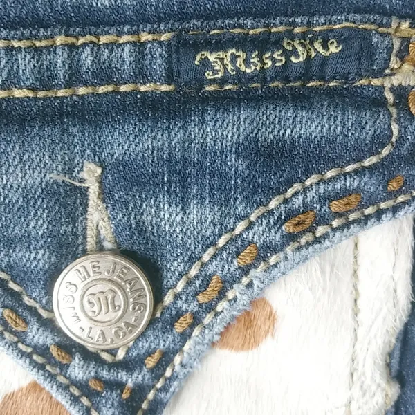 Miss Me 27x33 Boot JP42g2K-2 Cowhide Pocket Jeans - Image 5