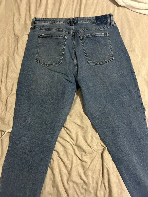 Abercrombie Jeans - Image 4