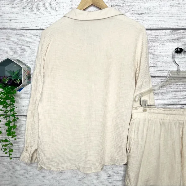 Neutral Cream Button-Up Shirt & Casual Drawstring Shorts Summer Set Size Small - Image 7