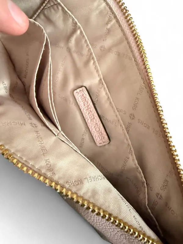 Kors Wristlet Michael Wallet - Image 3