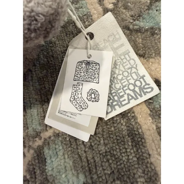 Barefoot Dreams Cozychic Leopard Print Scrunchie & Sock Set * Warm Gray NWT - Image 4