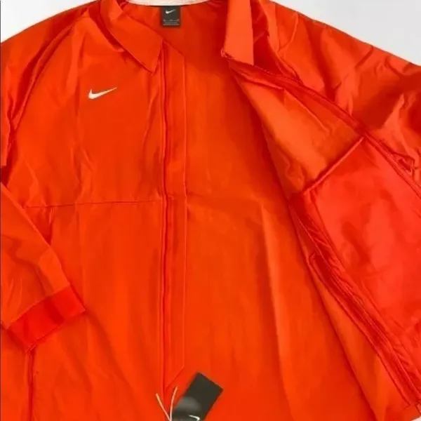 Nike Women’s MIDWEIGHT SIDELINE Jacket - Image 5