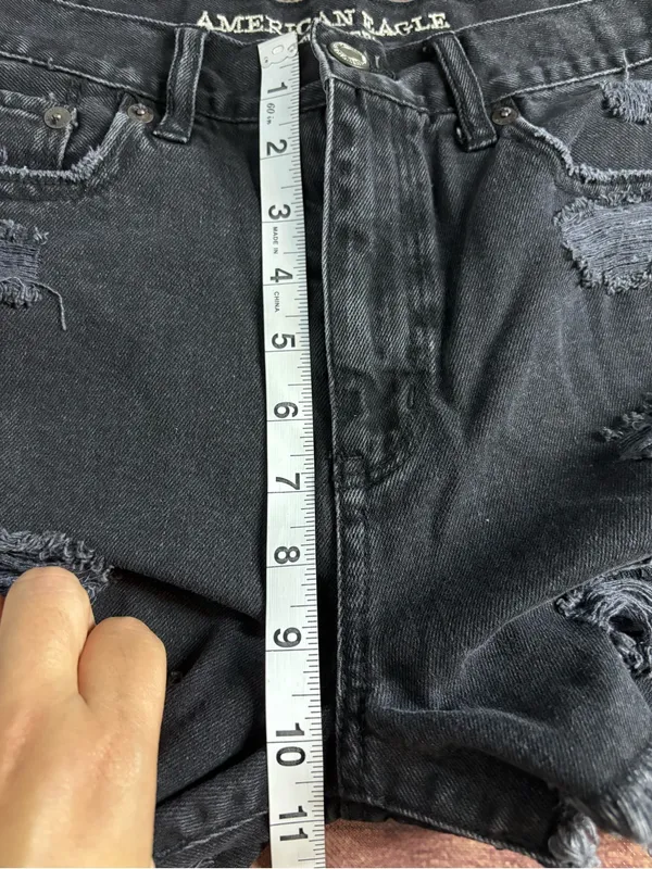 American Eagle Outfitters Black Distressed High-Rise Jean Shorts Size 2 - Image 4