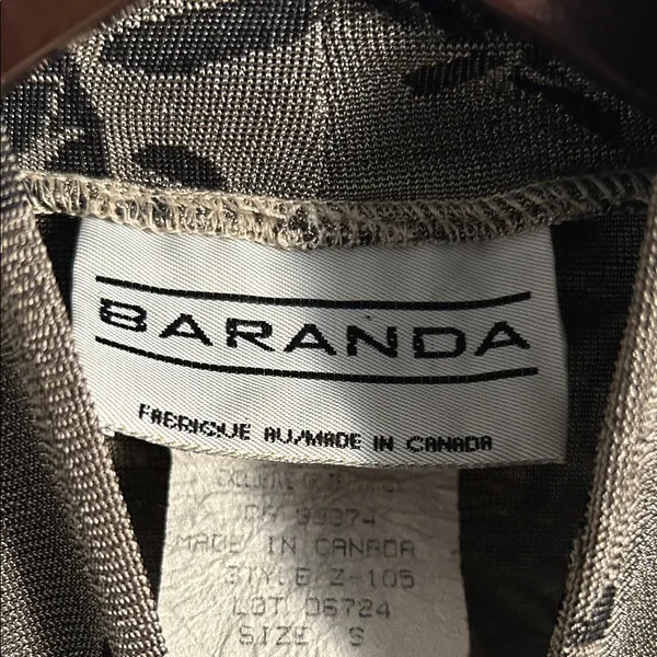 Baranda Vintage Shimmer Floral Sleeveless Mock Neck Top - Image 6