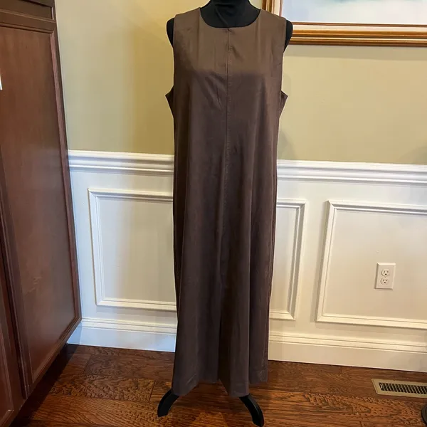 Chic Brown Maxi Dress Size 10 - Image 4