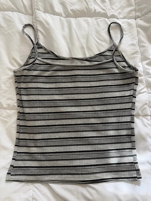 SheIn Black and White Tank Top - Image 2