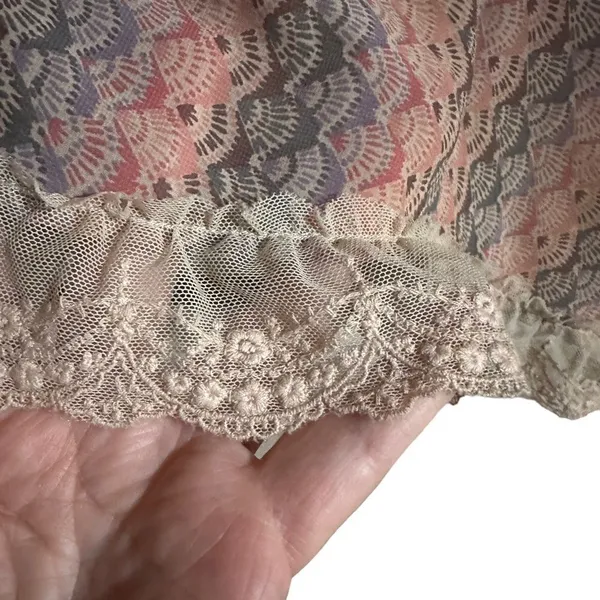 Free People Boho Trapeze Lace Top Size Large - Image 6