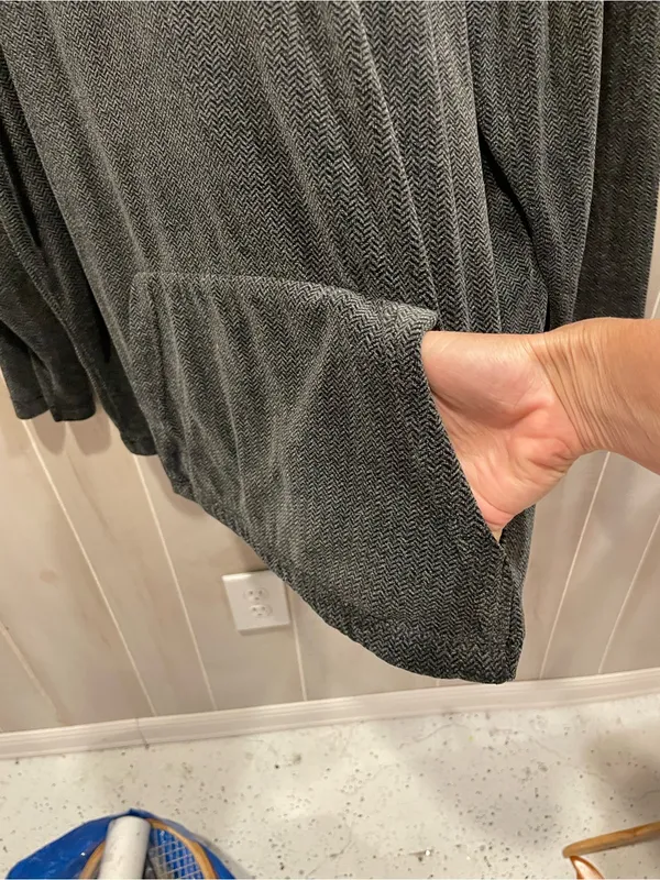 Liz Claiborne Cute charcoal gray velour soft casual herringbone hoodie sweatshirt pocket - Image 2