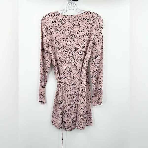 & Other Stories NWT Pink and Black Long Sleeve Wrap‎ Dress Size 10 - Image 2