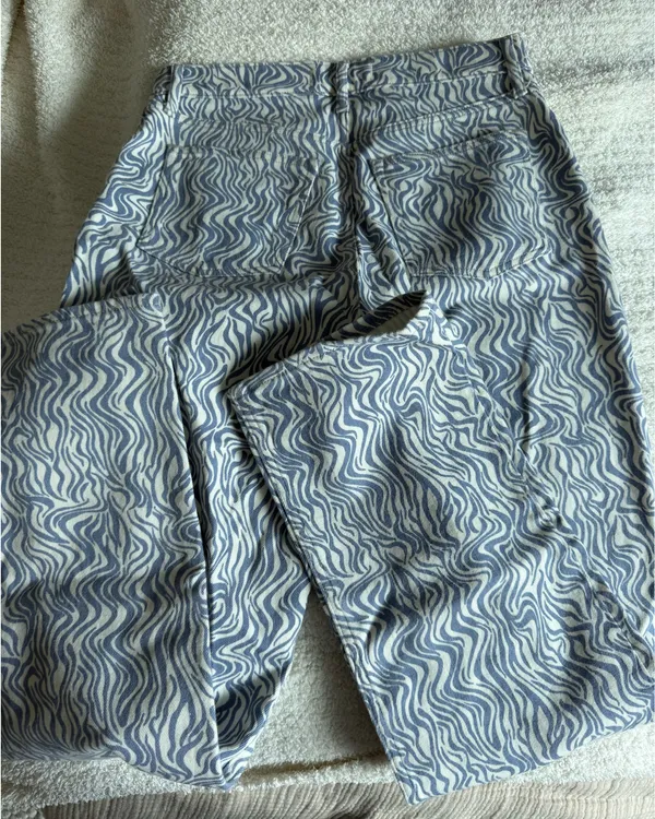 Abercrombie Jeans - Image 2