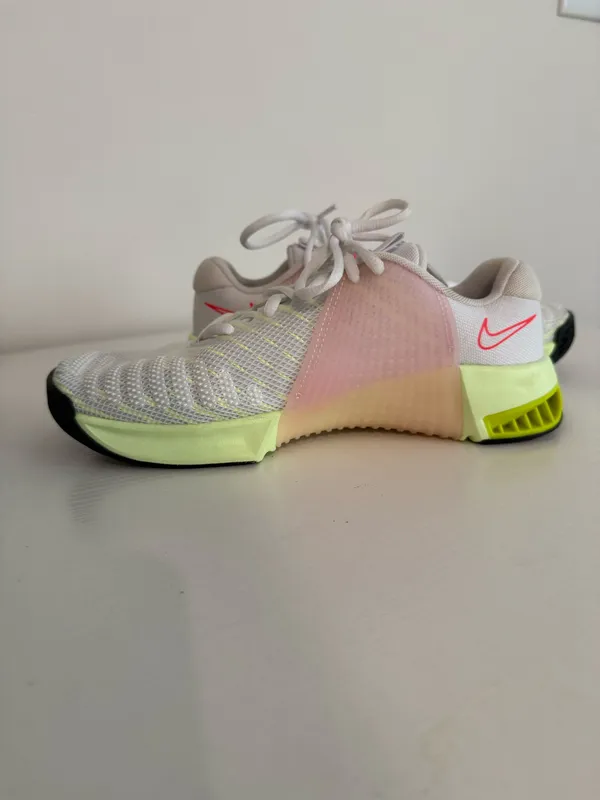Nike Metcon Shoes - Image 2