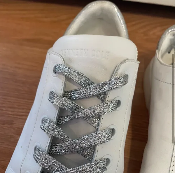 Kenneth Cole Size 8 Sneakers - Image 3