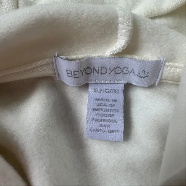 NEW Beyond Yoga Happiness Crop Hoodie Fresh Snow Cream Ivory - Image 3