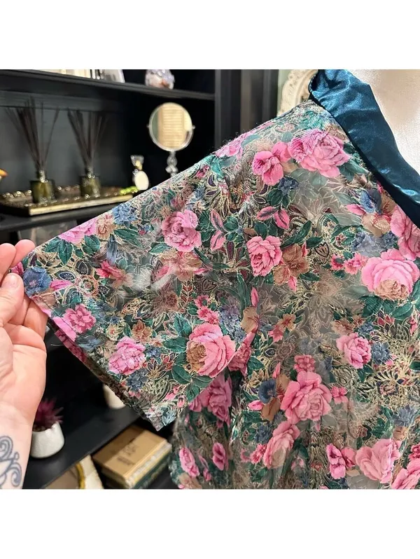 Victoria's Secret Gold Label Green Sheer Rose Top Size Small - Image 5