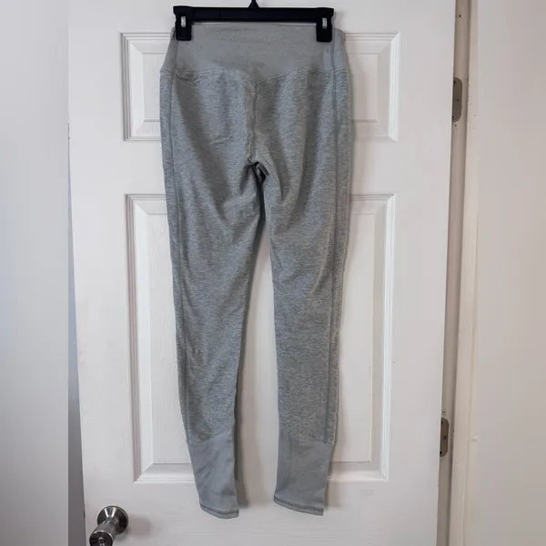 ALO Yoga AloSoft Heathered Gray Leggings - Image 2