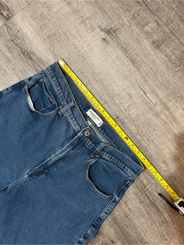 ABERCROMBIE & FITCH Curve Love The Ankle Straight Ultra High Rise Jeans - Image 7