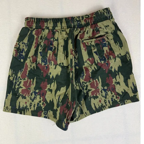 Gymshark Women's Graphic Camo Shorts - Size M - Excellent - Image 9