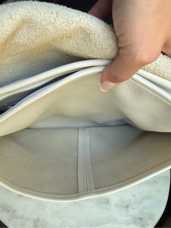 Vintage Unbranded Cream/White Leather Flap Crossbody Bag - Excellent Interior - Image 14