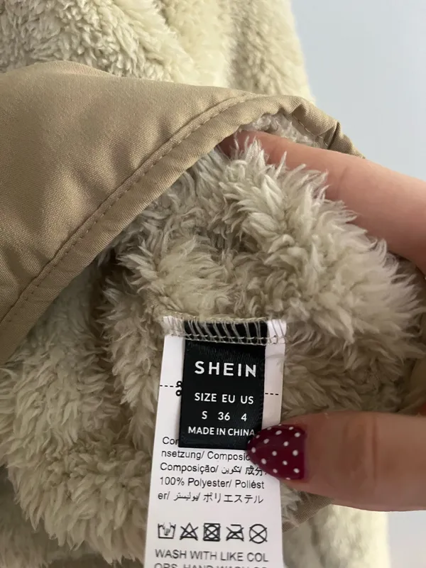Shein Fluffy Quarter-Zip Cropped - Image 3