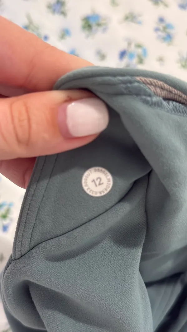 Lululemon Align Scoop Neck Bra - Image 3