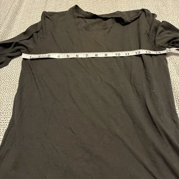 FIGS Super Soft Long Sleeve Crewneck – Black, XSmall, EUC - Image 6