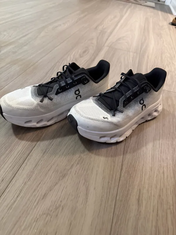 On Cloud Shoes - Image 2