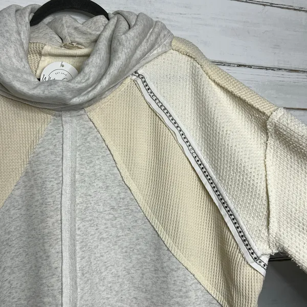 POL Cowl Neck Pullover Cream Gray Oversized Bling Size Small - Image 3