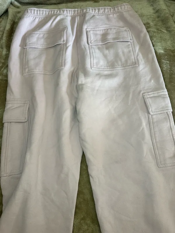 Aritzia Mega Fleece Cargo Sweatpants - Image 4