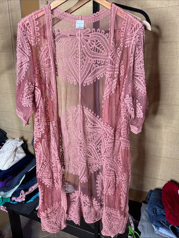 Time and Tru Dusty Rose Lace Kimono Cardigan Cover Up S/M Sheer Boho - Image 5
