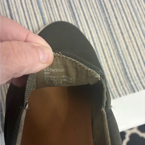 Steve Madden Womens Camouflage Slip-On Sneakers - Green 9M - Image 4