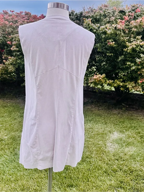 Forever 21 Suede-like Vest - Image 12