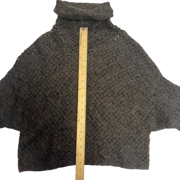 Theyskens' Theory Women's Alpaca Silk Blend Brown Cropped Turtleneck Size P - Image 6