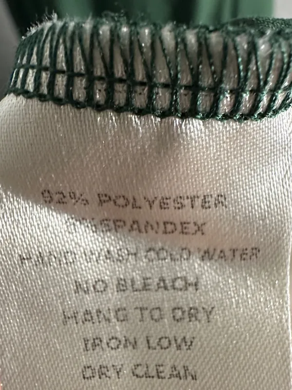 Backless Halter Maxi Dress in Emerald Green Size undefined - Image 3