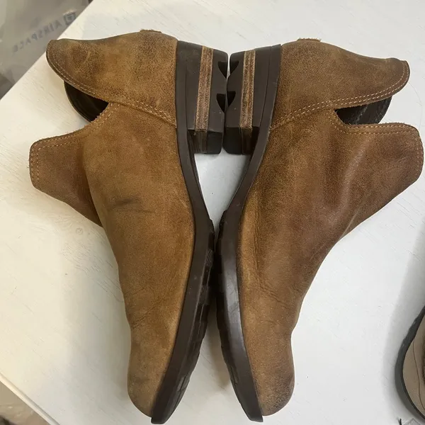 Sorel Lolla II Cut Out Bootie in Nuebuck Tan 9 - Image 5