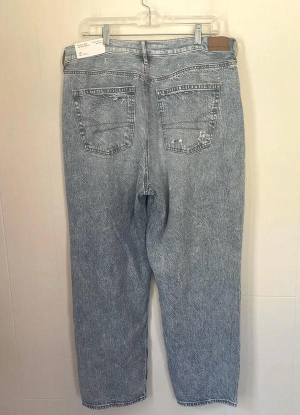 NWT American Eagle Highest Rise 90's Boyfriend Distressed Blue Jeans Plus Sz 18R - Image 2
