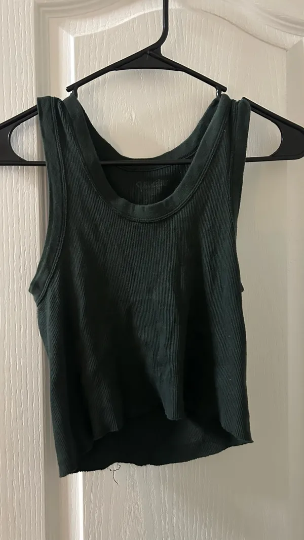 Brandy Melville John Galt ribbed Tank top Crop - Image 3