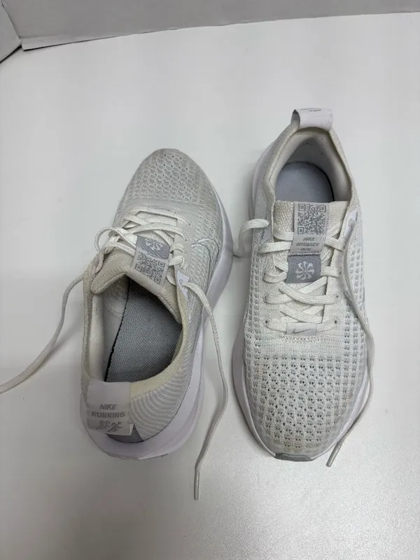 Nike "Interact Run" Running White‎ Shoes - Size 8. - Image 2