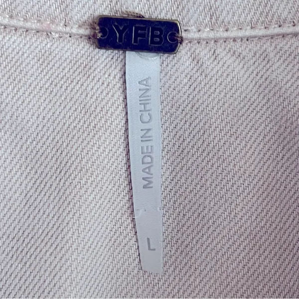 YFB Young Fabulous & Broke Beige Flap pocket Crop jacket, tencell blend, L NWOT - Image 3