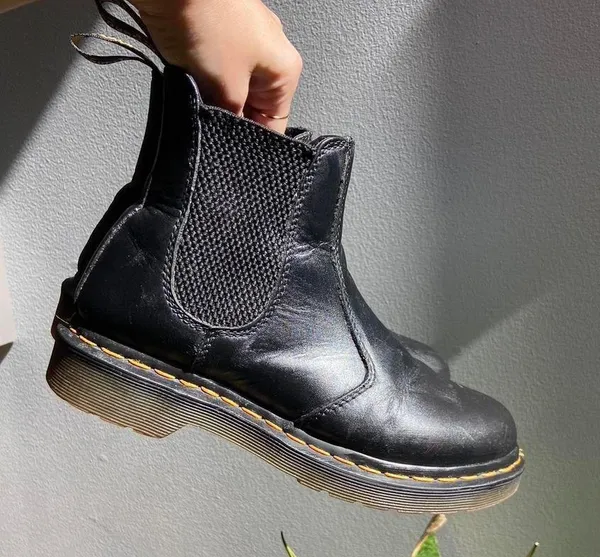 Dr Martens black leather 2976 Chelsea boots 🔥 - Image 2