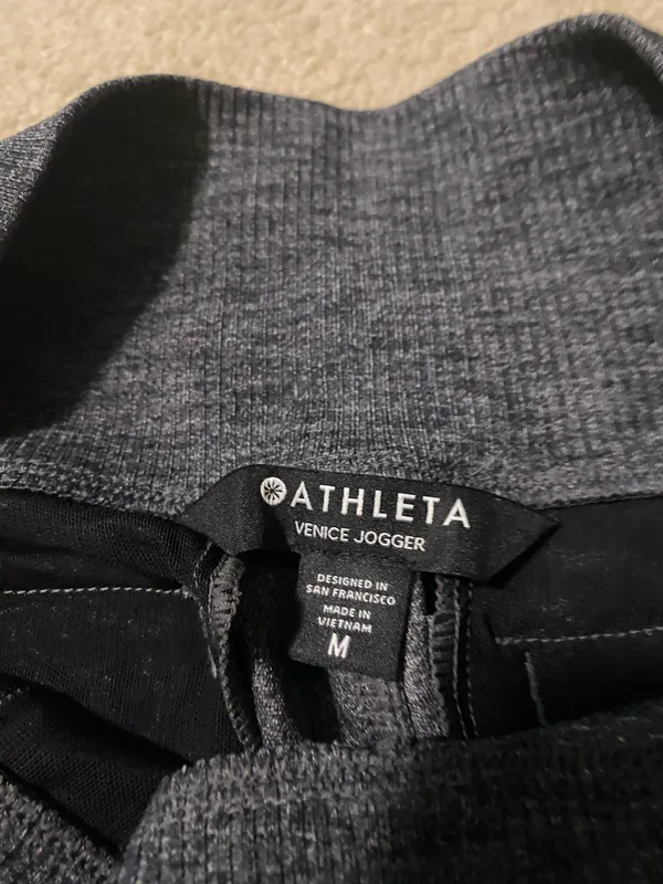 Joggers in perfect condition I have two pair one black one gray size medium - Image 2