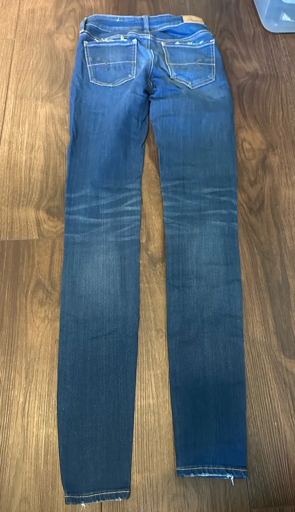 American Eagle Jeans - Image 2