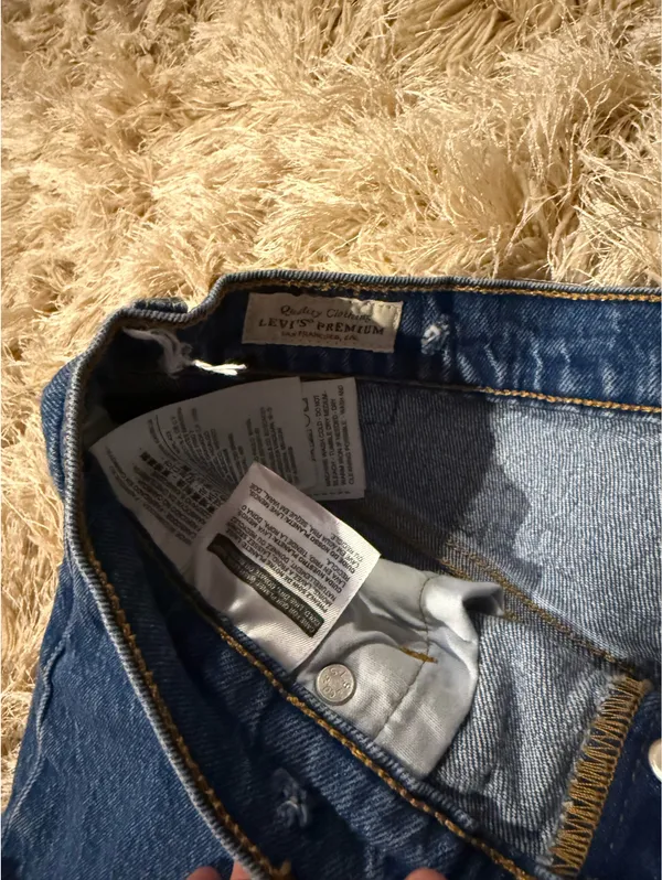 Vintage Levi’s 501 Jean short Button Fly  - Image 3